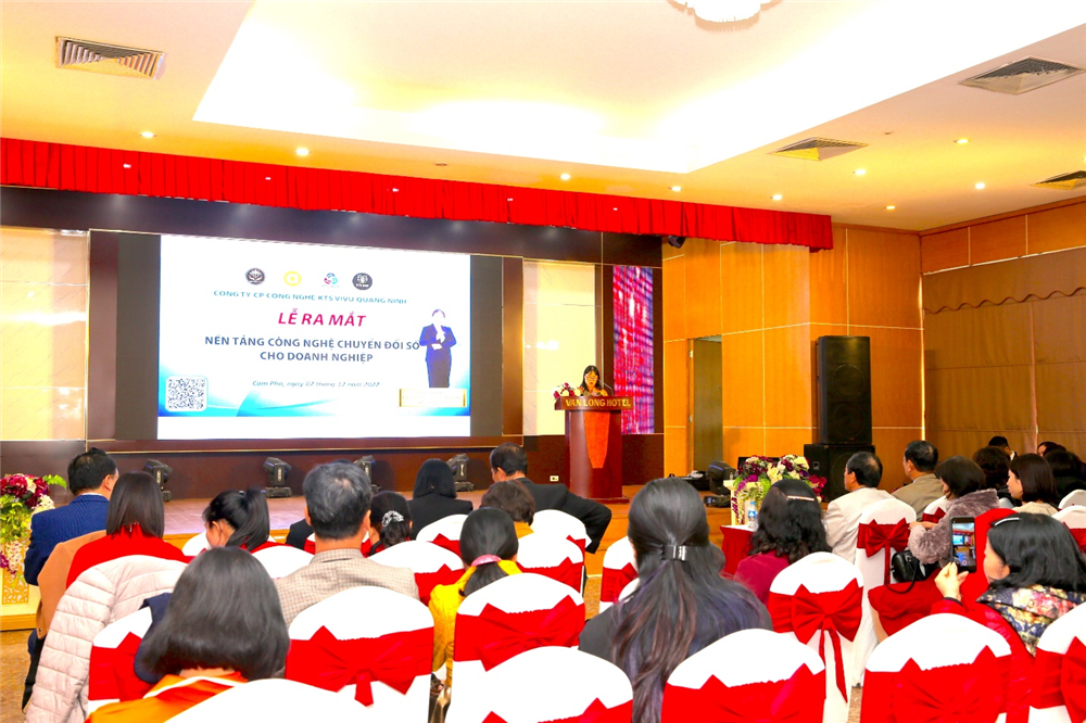 Chuyển đổi số hỗ trợ doanh nghiệp xây dựng mô hình kinh doanh trực tuyến thông minh